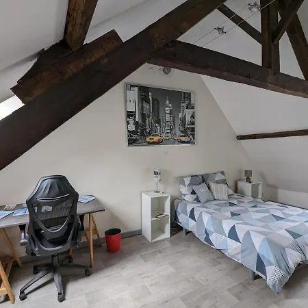 à Coté De La Vieille De Sur